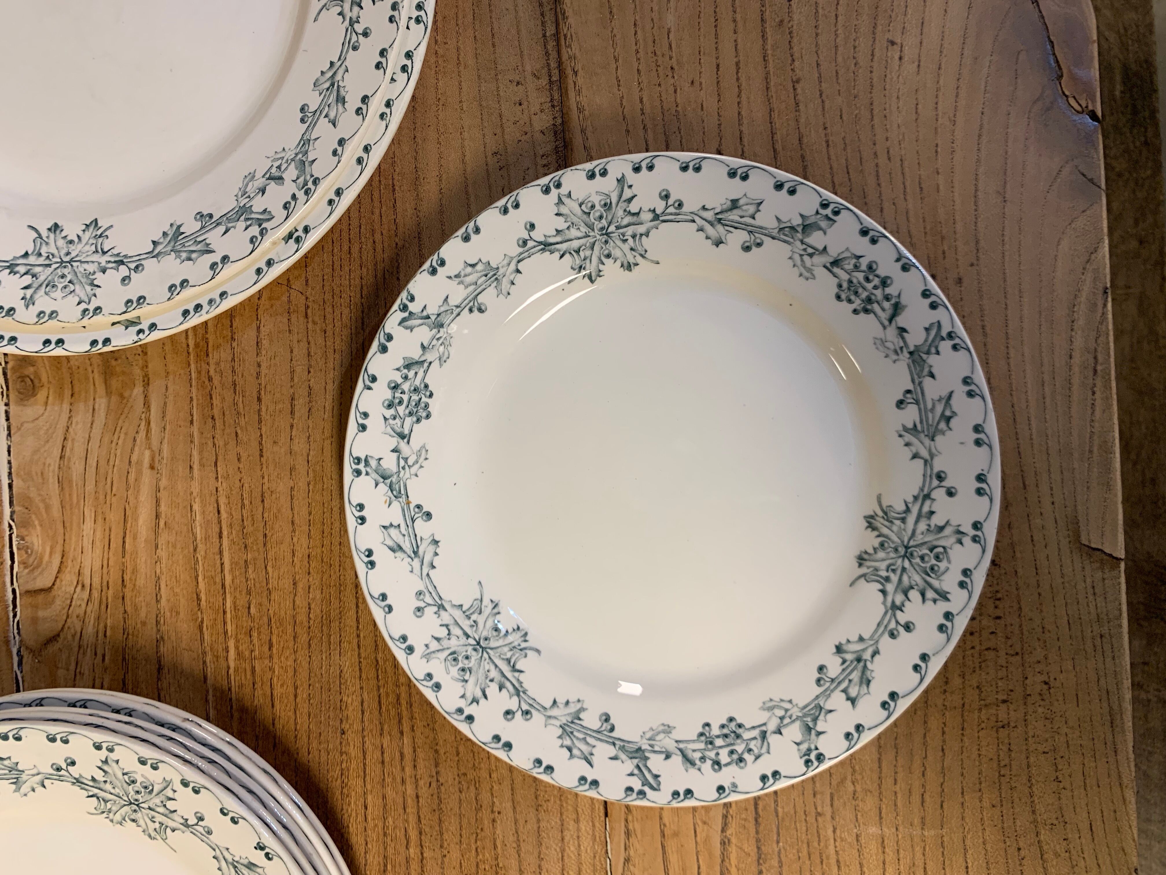 Table service in Emile Bourgeois earthenware, XIXth