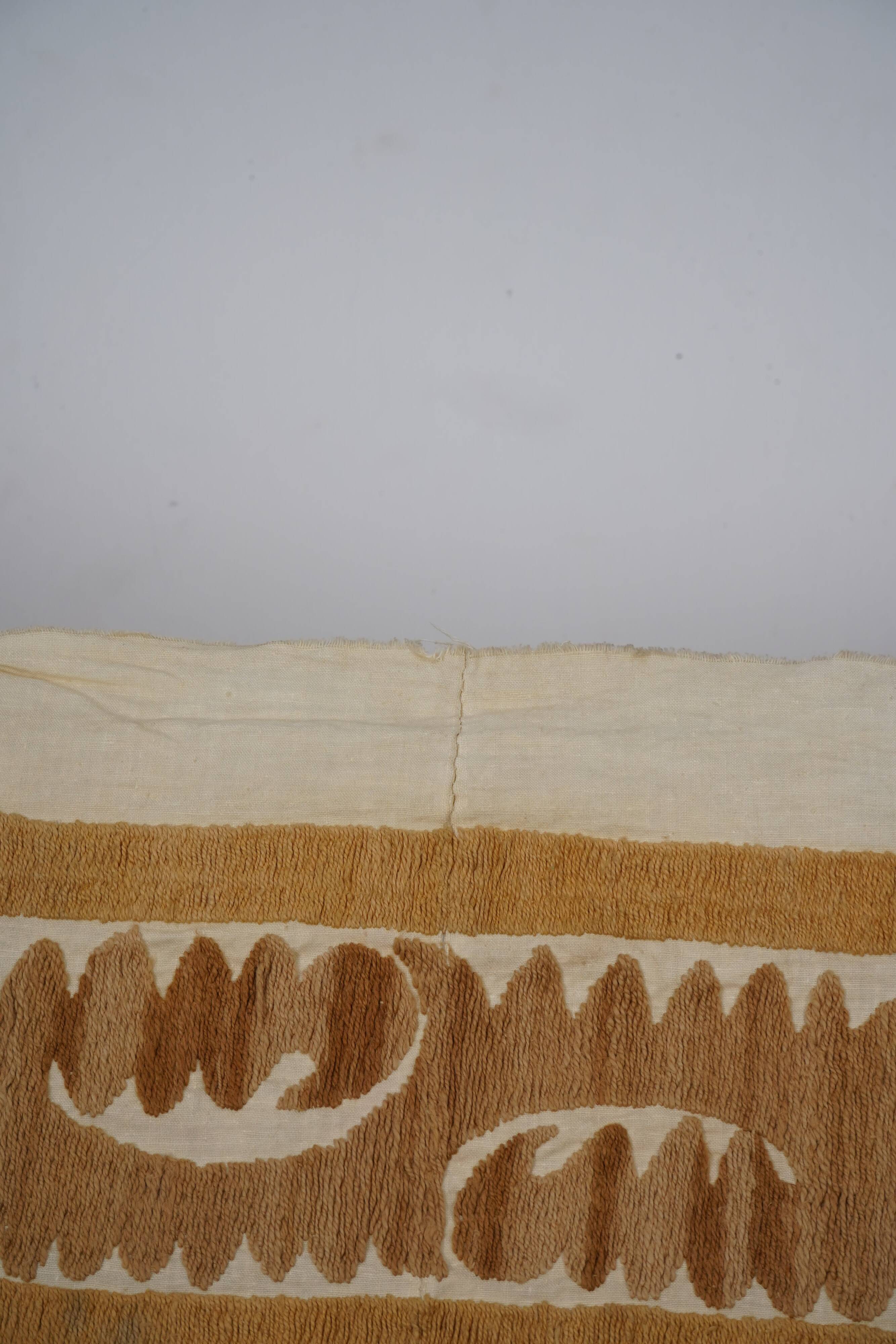 Vintage Turkish hand-knotted rug 127x150 cm