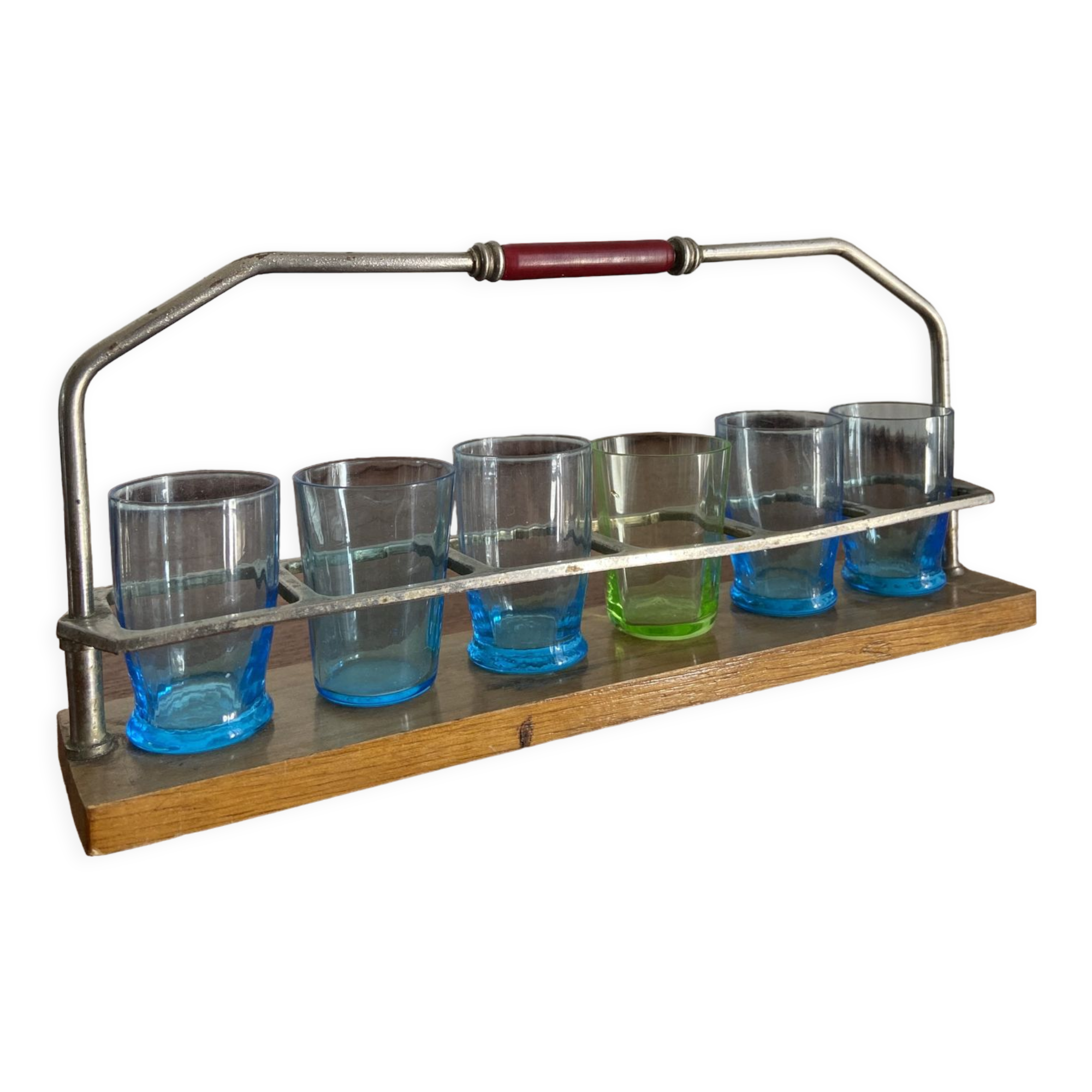 Vintage liqueur glasses and their display