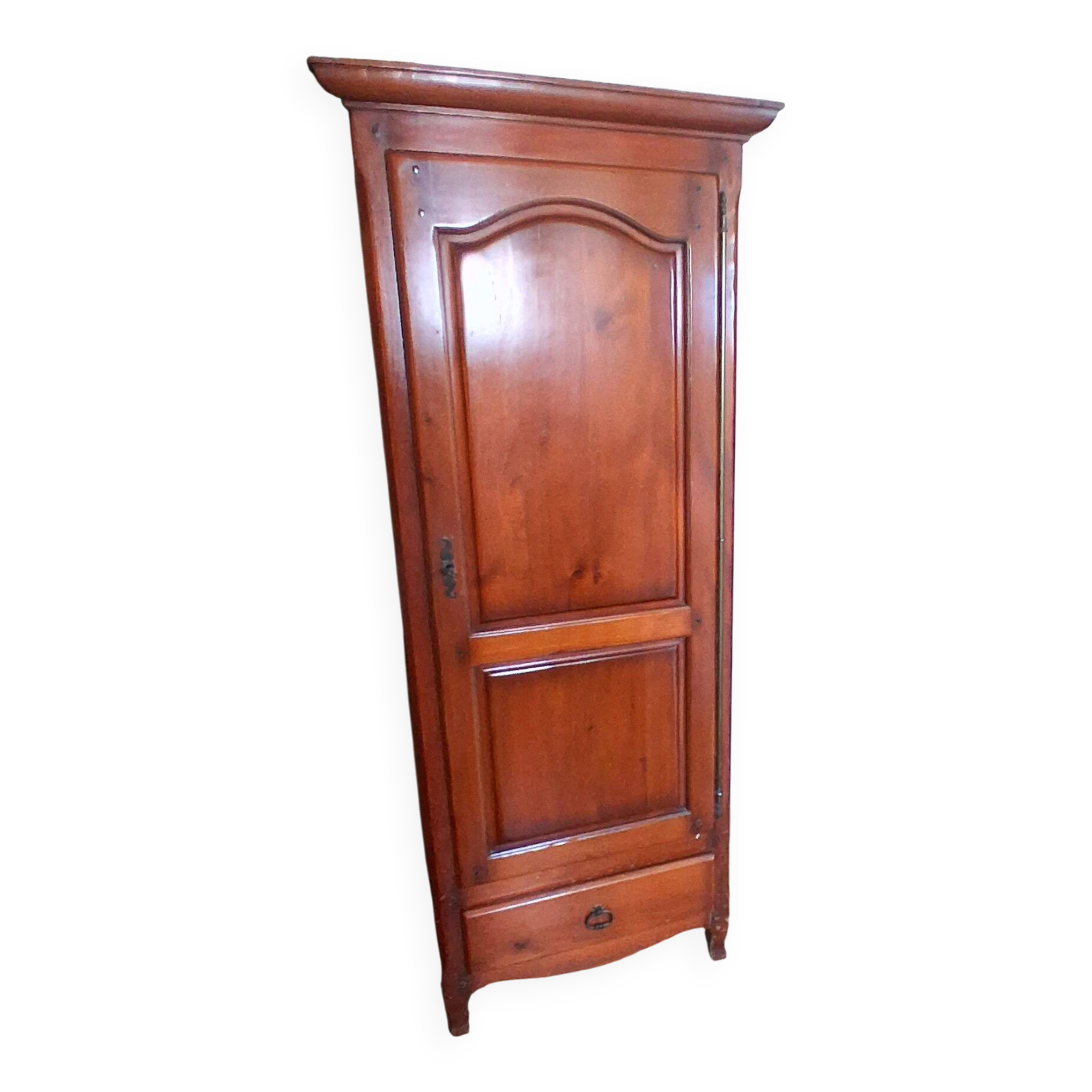 Armoire bonetière meurisier