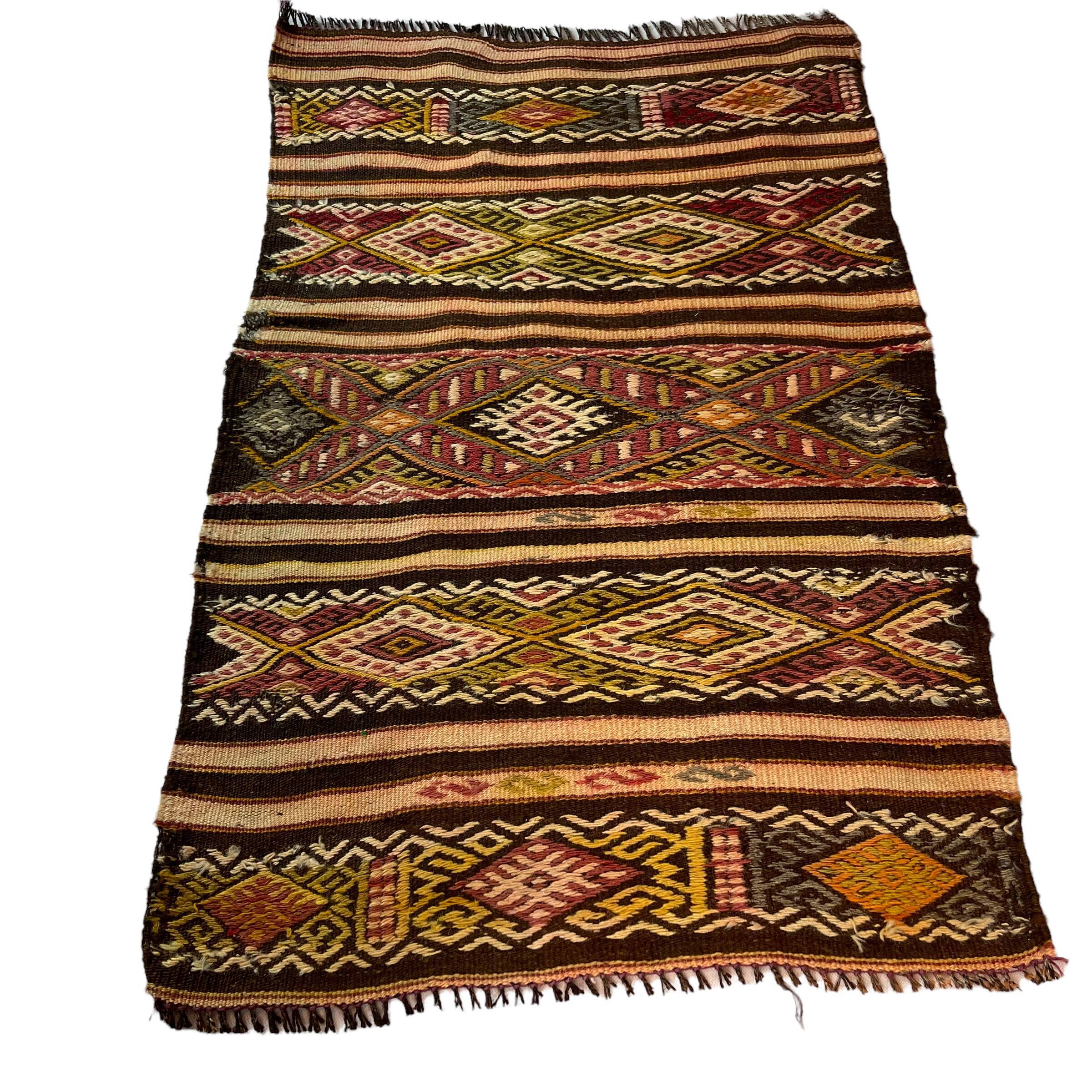 Vintage turkish kilim rug , 100 x 63 cm