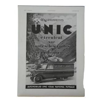 Publicité camionnettes UNIC  livraison avec pub Galeries Lafayette 1931