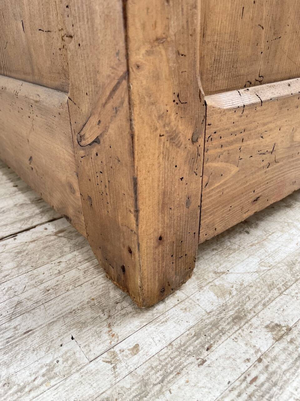 Oak and pine counter 1950