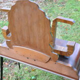 Child dressing table
