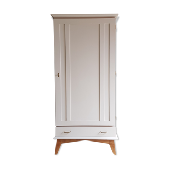 Armoire vintage rénovée