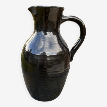 Accolay, beautiful black pitcher from the beginning.