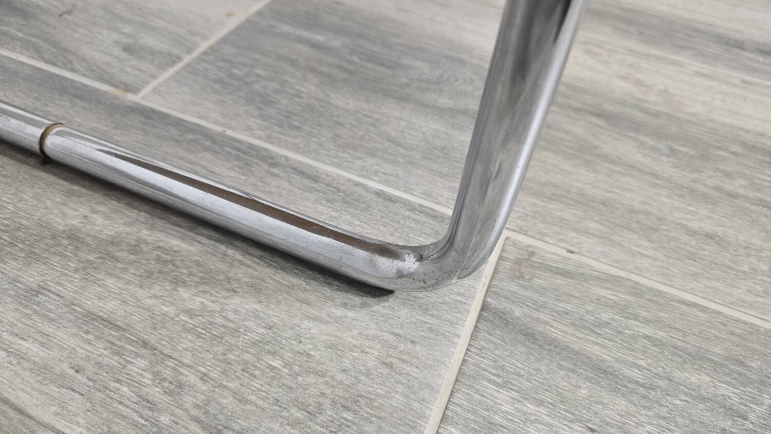 Console attribuée à Marcel Breuer