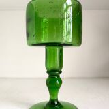 Vase en verre soufflé vert
