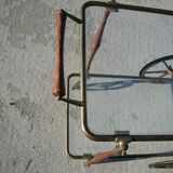 Rolling serving table