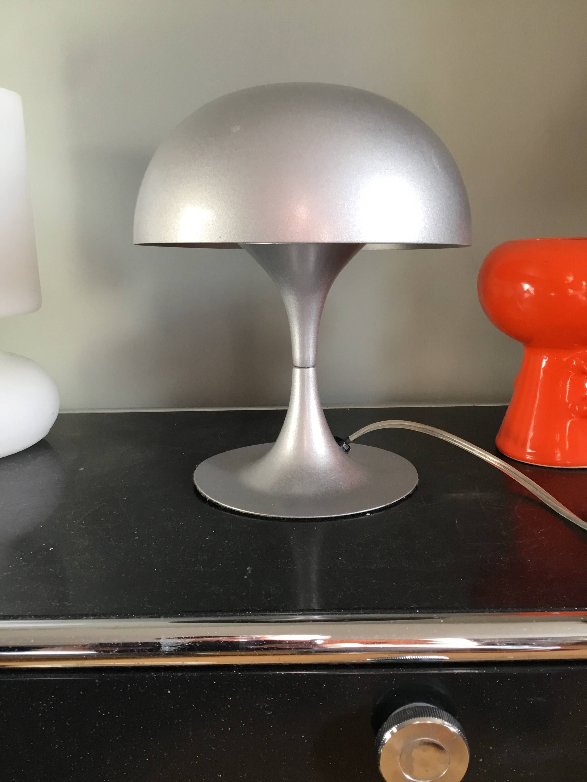Grey metal mushroom lamp Mathias