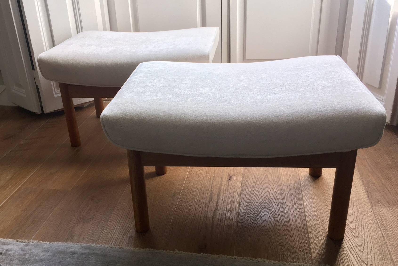 Pair of oak stools in modern Scandinavian style made by Willy Beck.