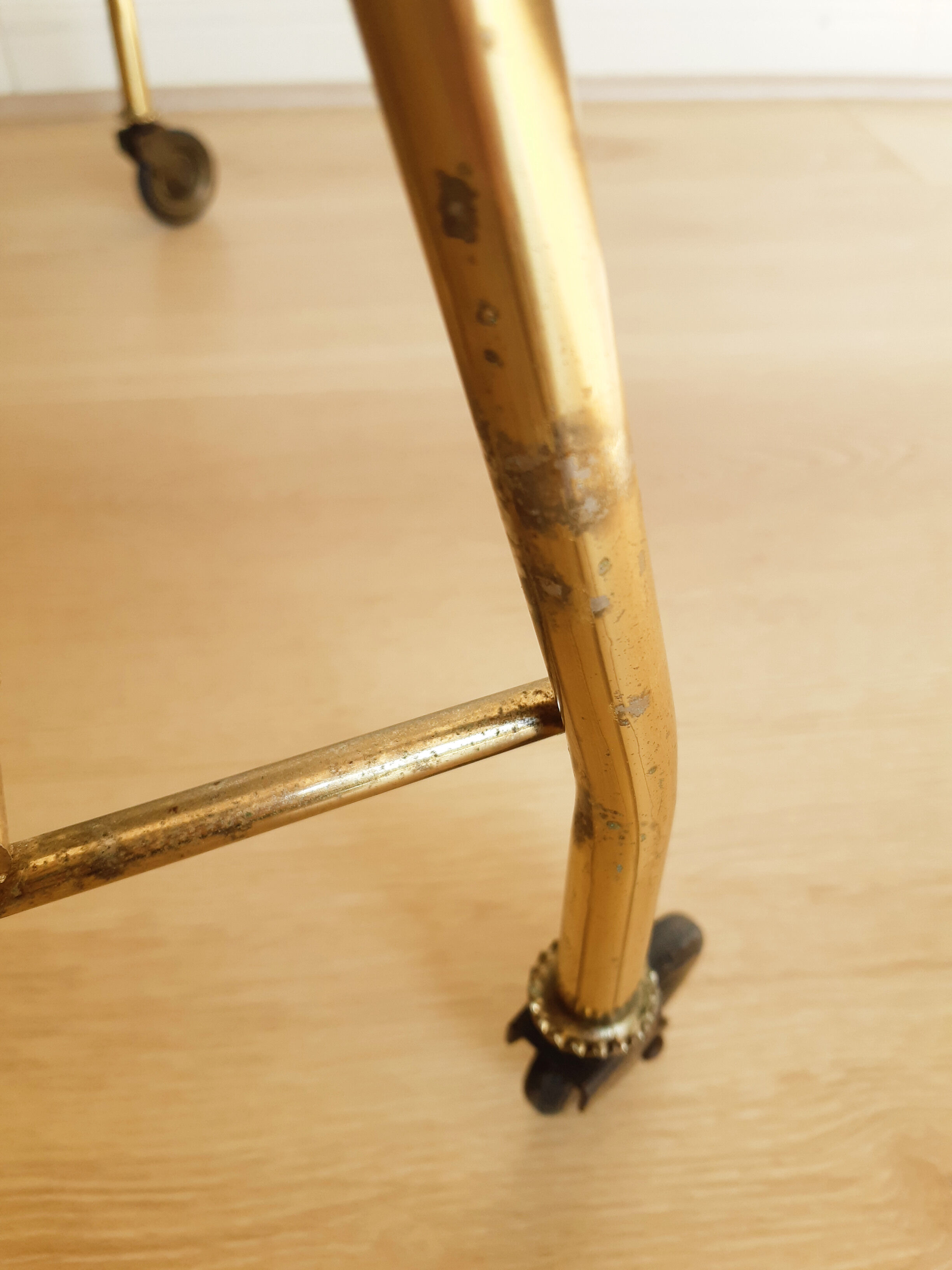 Table vinyl door, electrophone holder, record player, magazine holder, 50s