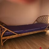 Rattan bed