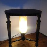 Pedestal table