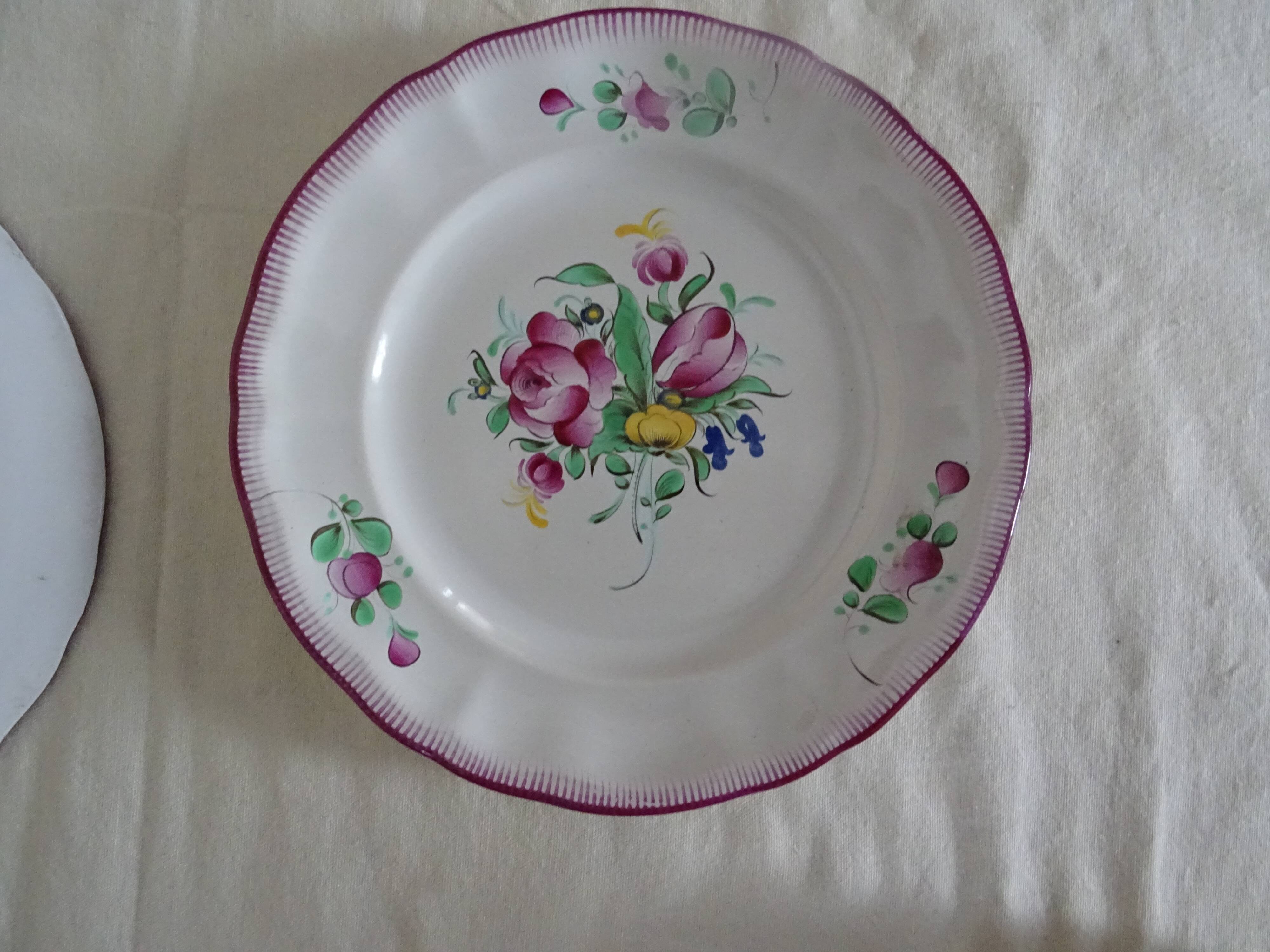 2 flat plates red flower faience Saint Clément