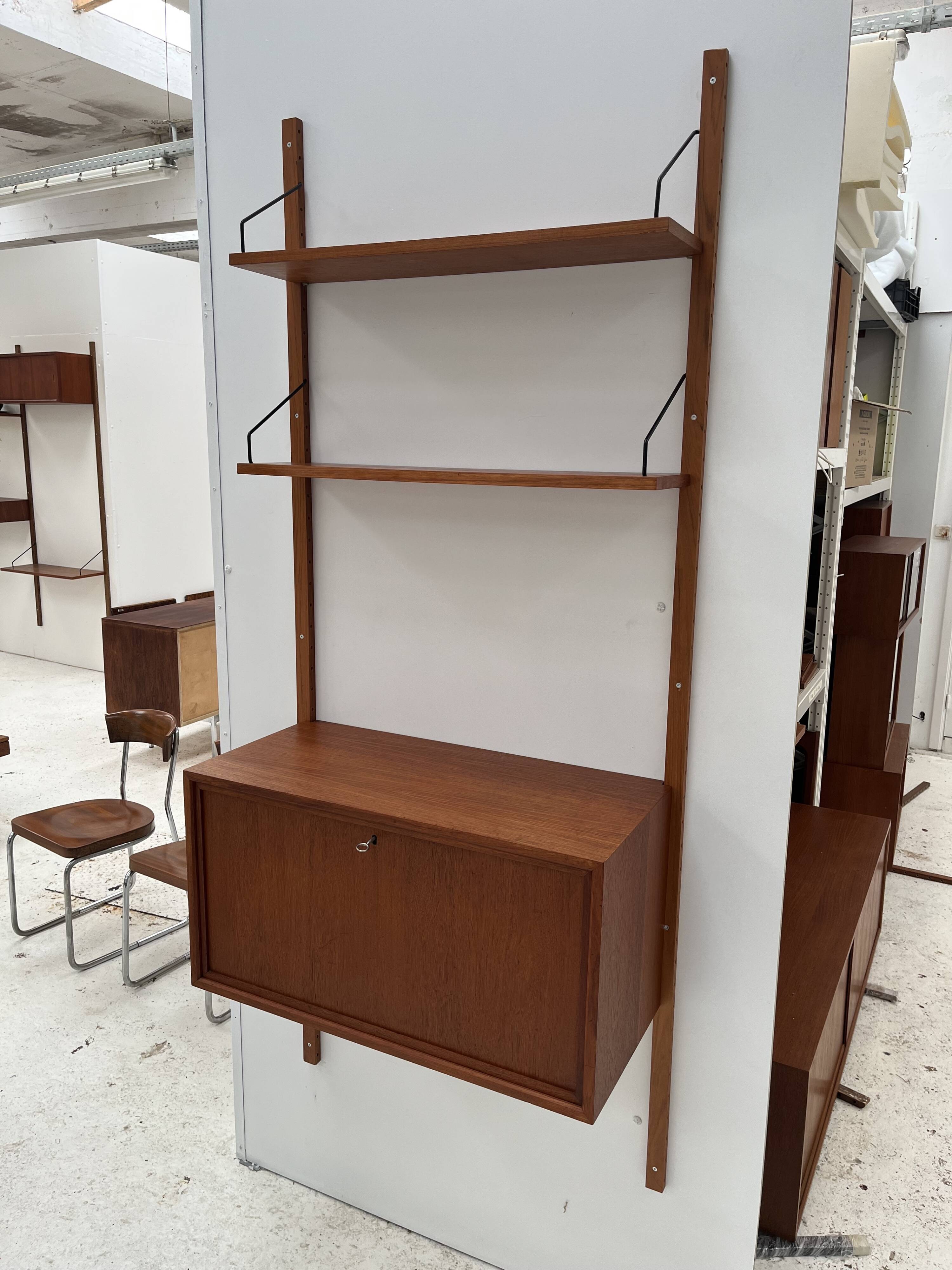 Wall unit by Poul Cadovius