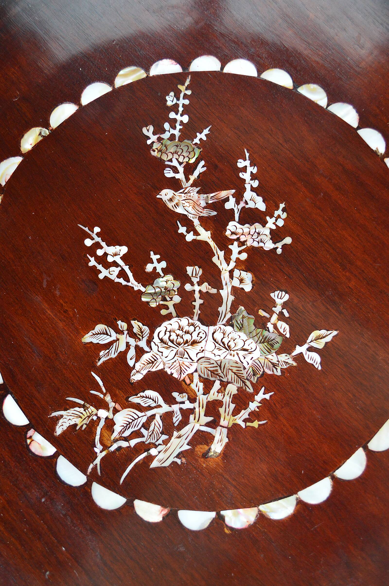 4 Asian armchairs in carved wood and mother-of-pearl inlaid, early twentieth century