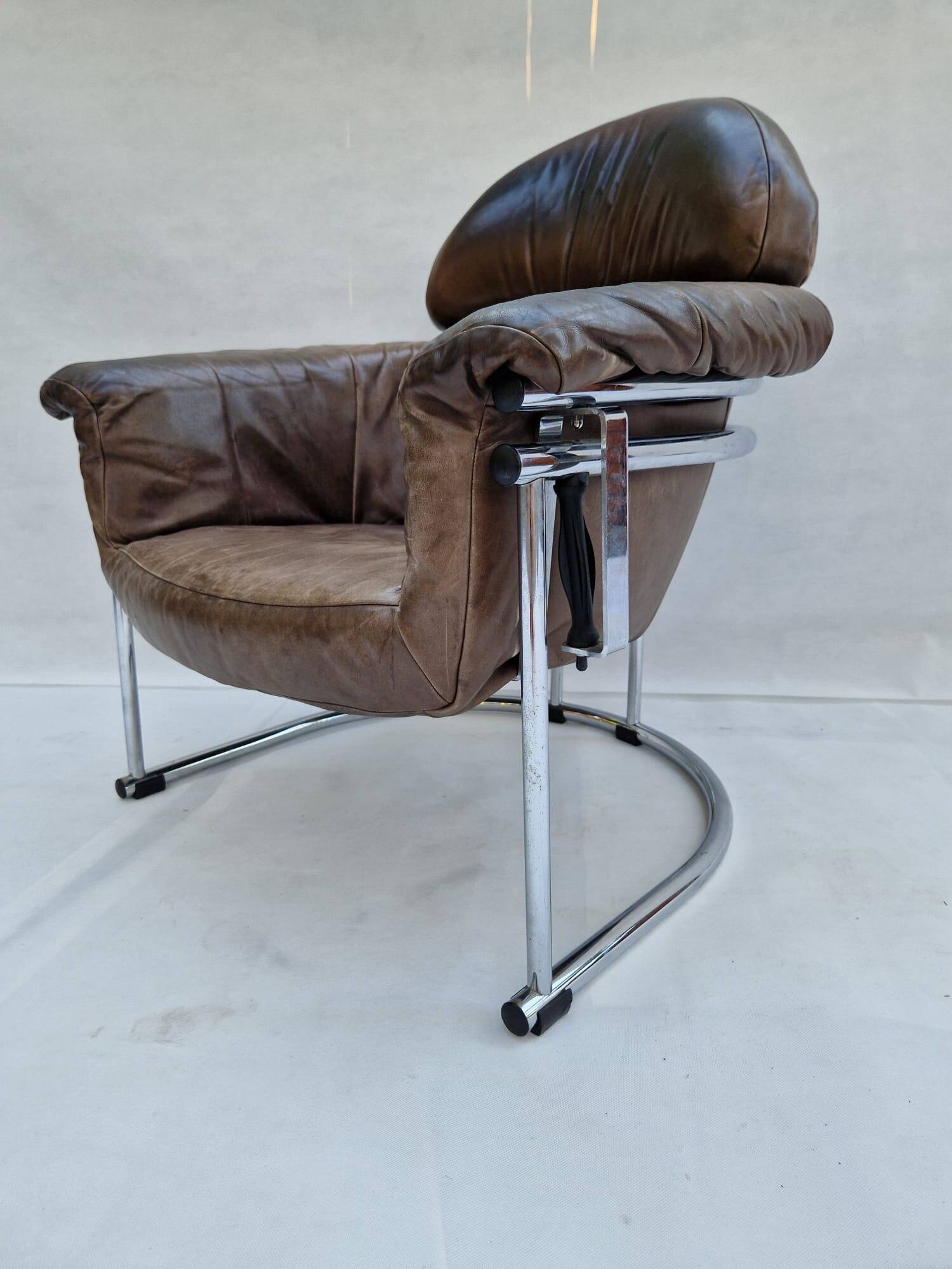 Leather armchair with tubular chrome frame, 1980s