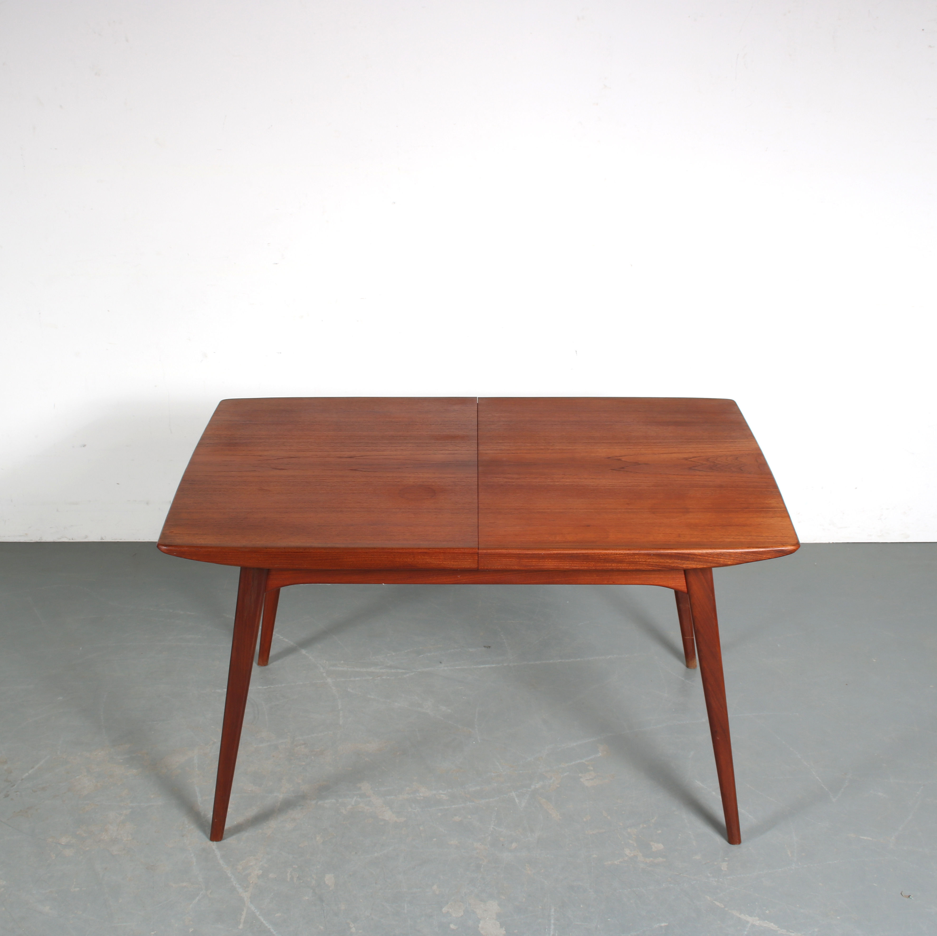 Extendible dining table by Louis van Teeffelen for Wébé, Netherlands 1950s