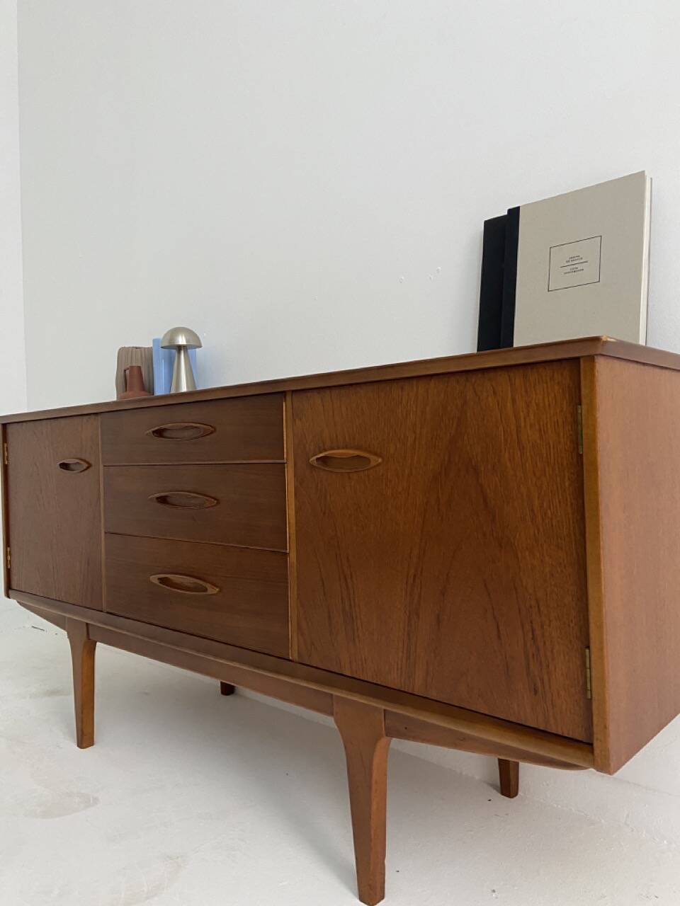 vintage enfilade by Jentique