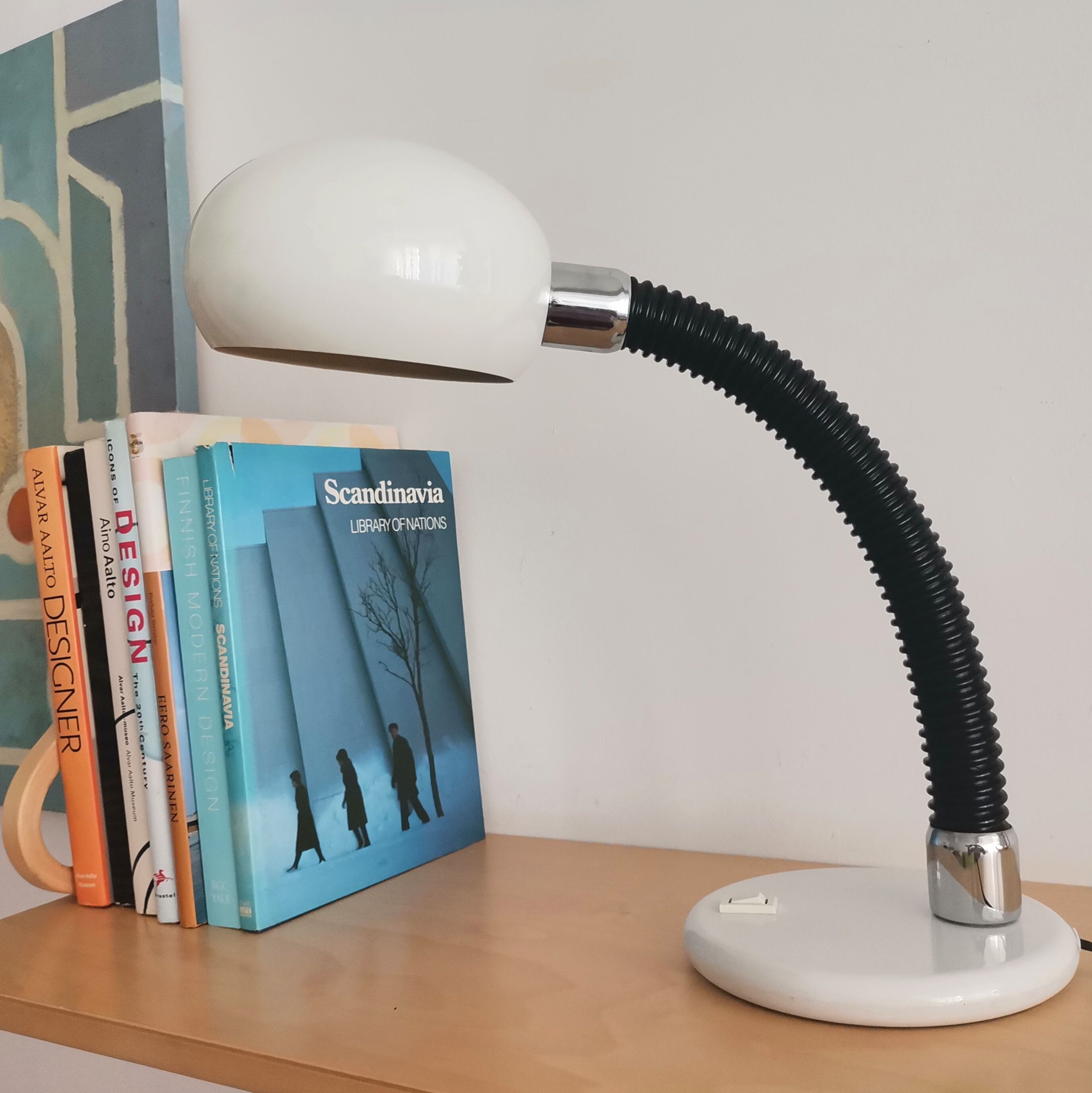 Industrial style gooseneck white table desk lamp