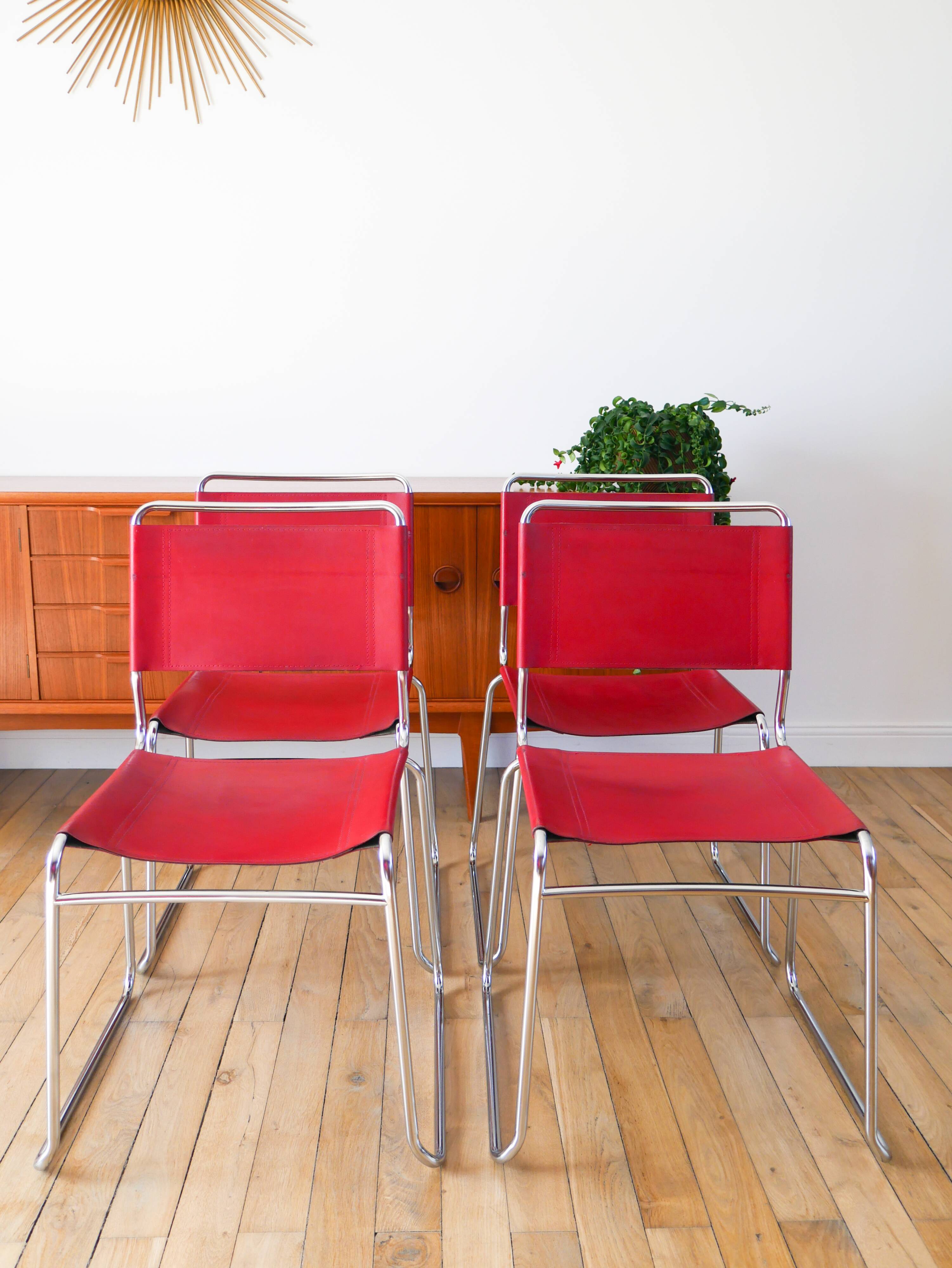 Set of 4 tubular chairs in Red Italy split leather, Design, 1970