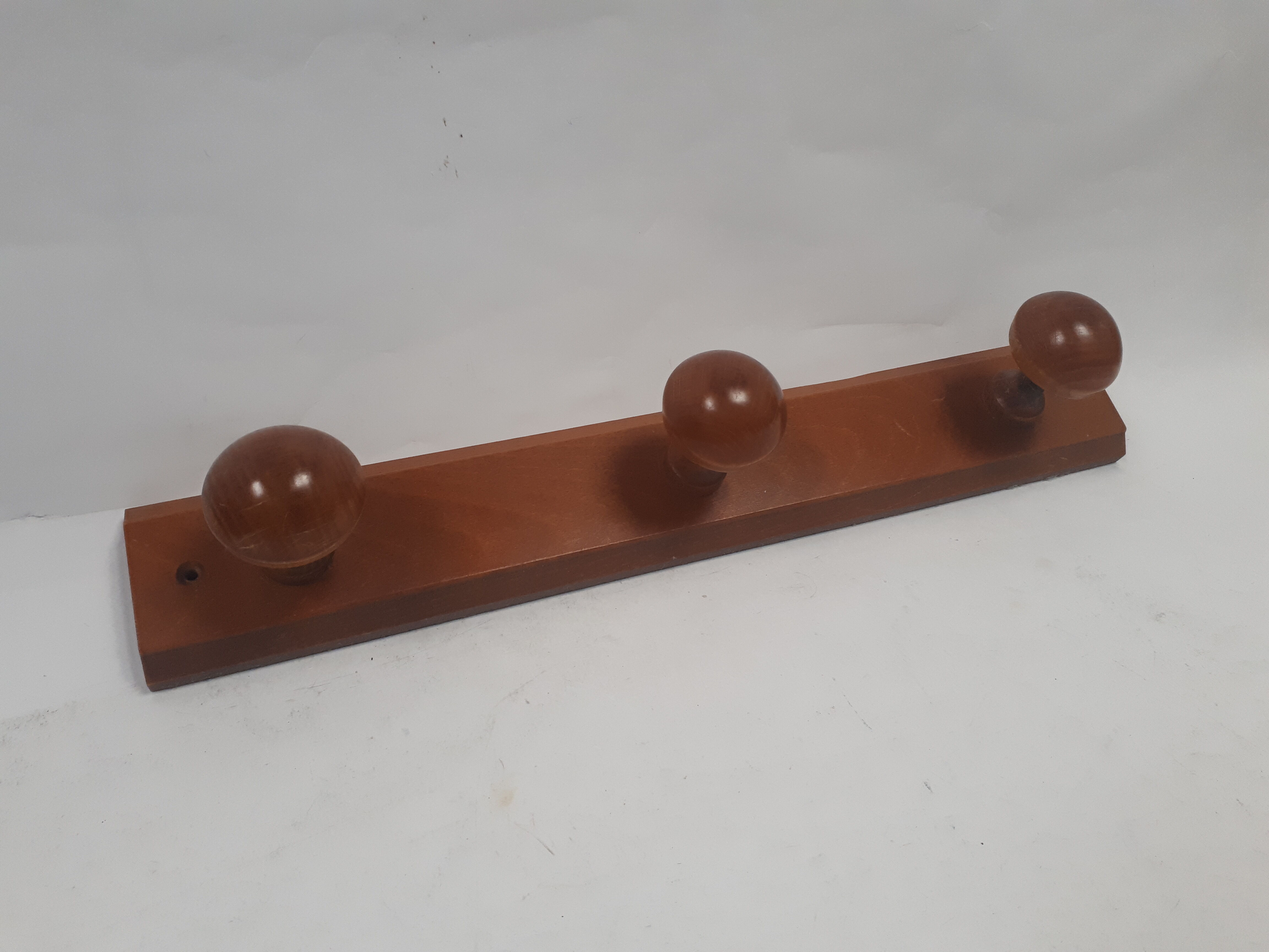 1970 vintage wooden coat rack 3 crochets