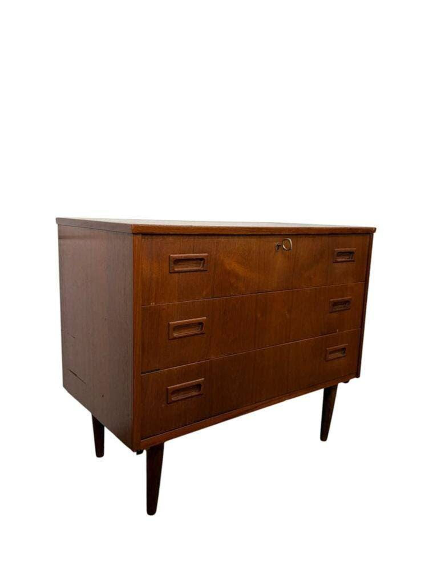 Vintage teak chest of drawers / mid-century wardrobe