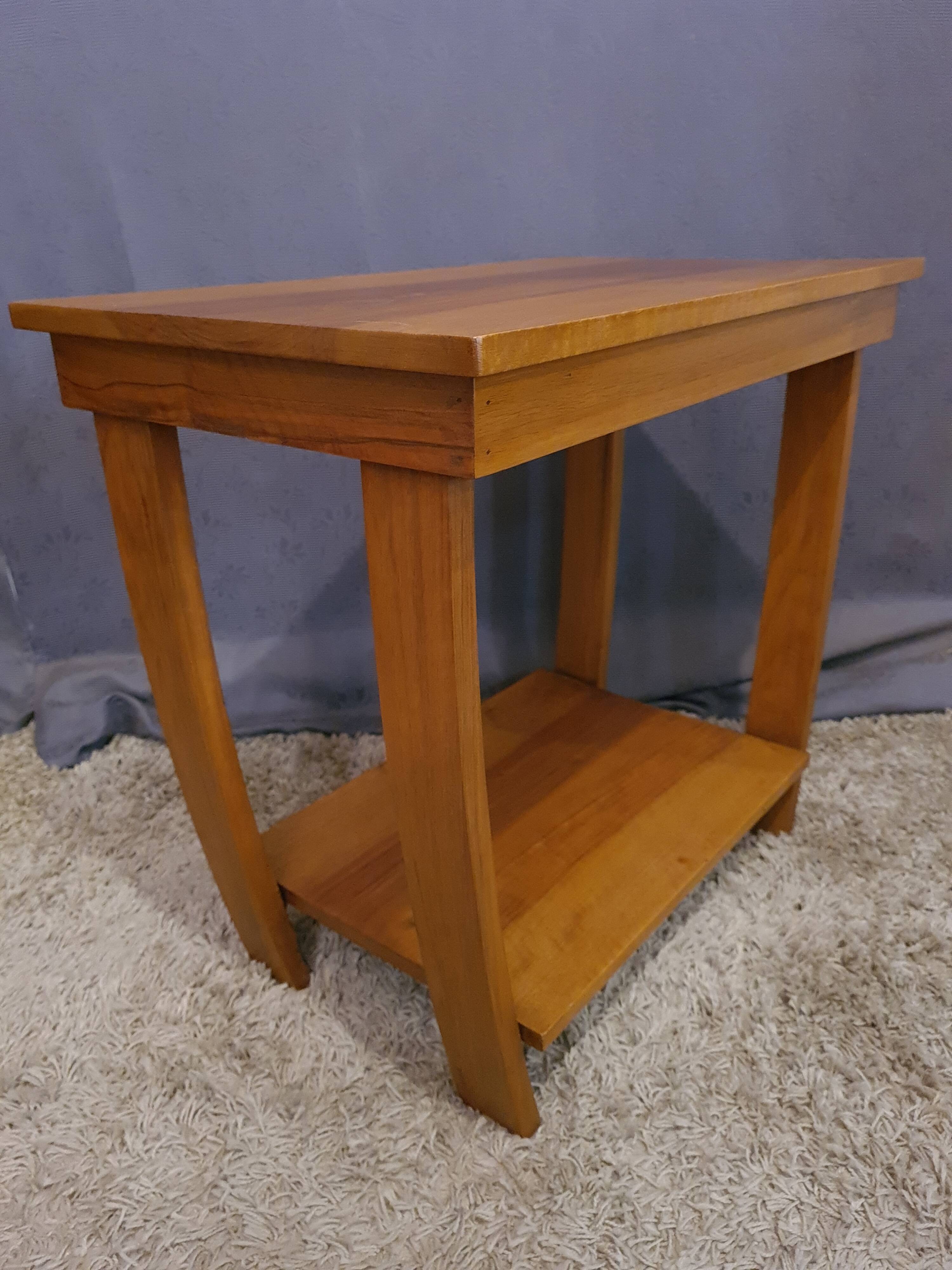 Side table design 50