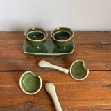 Salt and pepper shaker