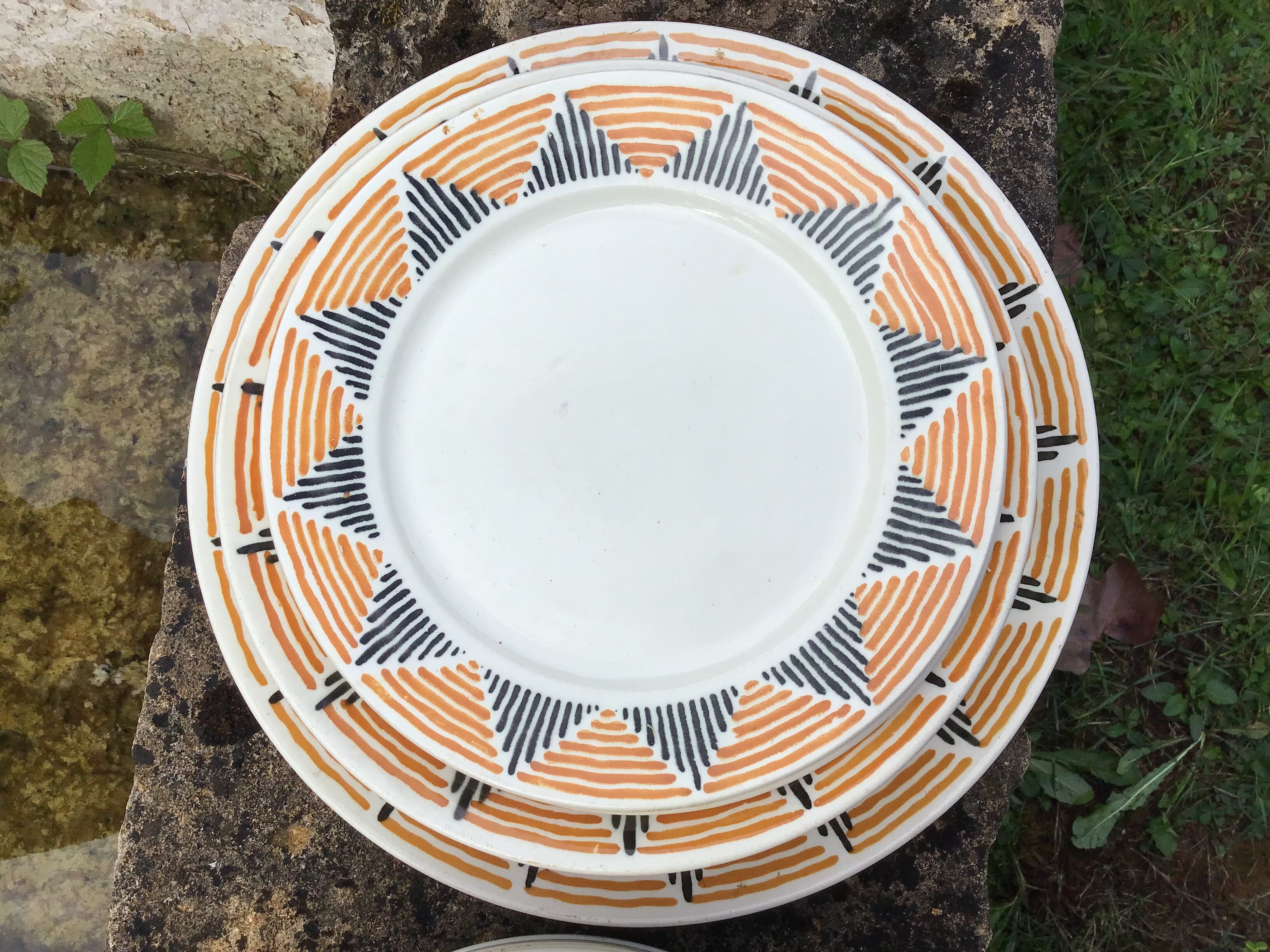 Table service faience badonviller décor etoile