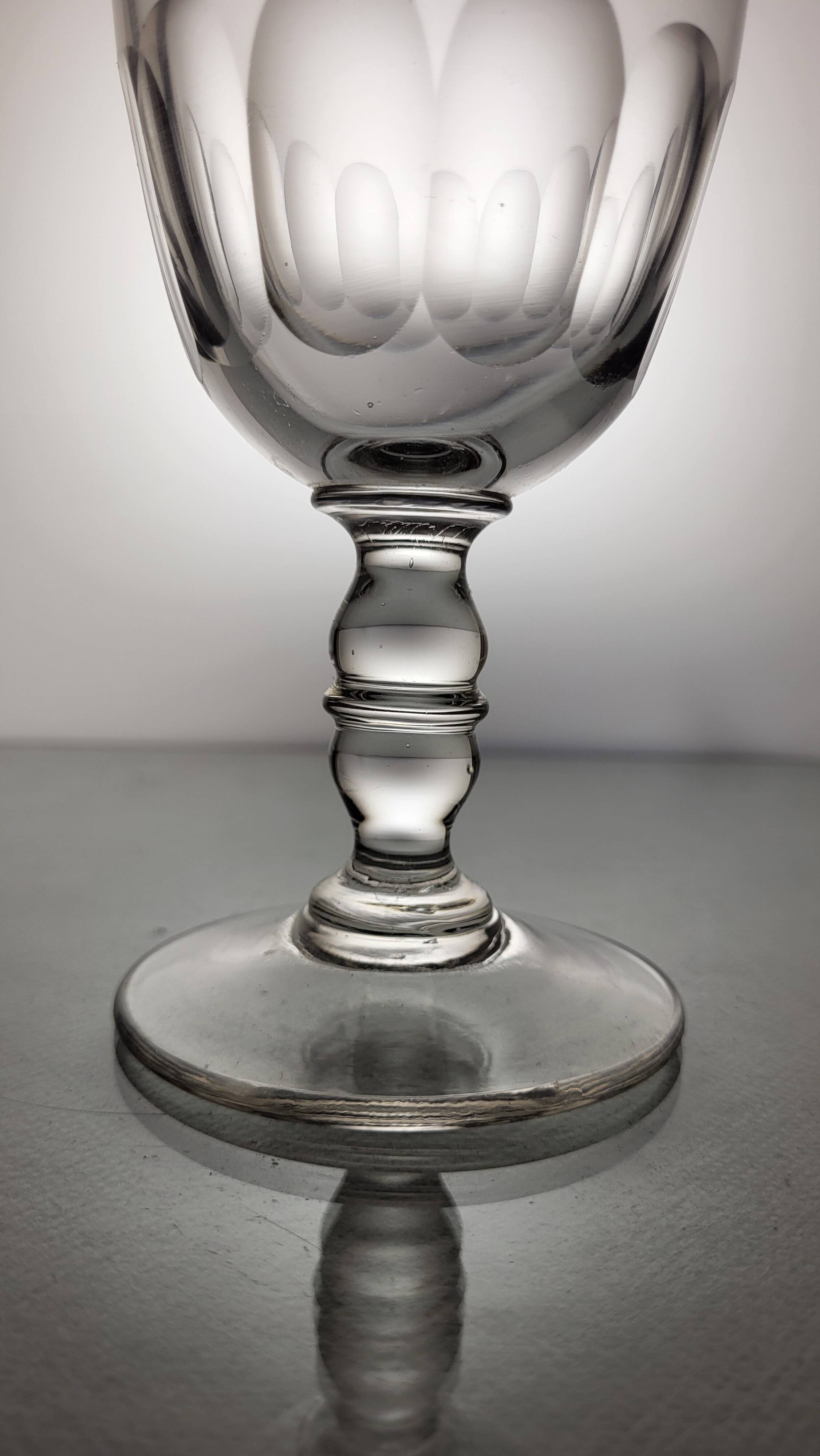 6 water/wine glasses Gondola model 19th century Gondola shape Flat ribs