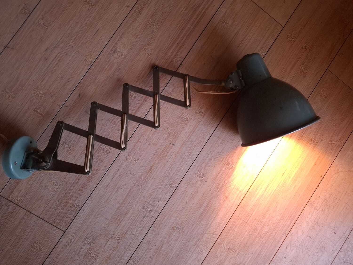 1950s extendable wall lamp