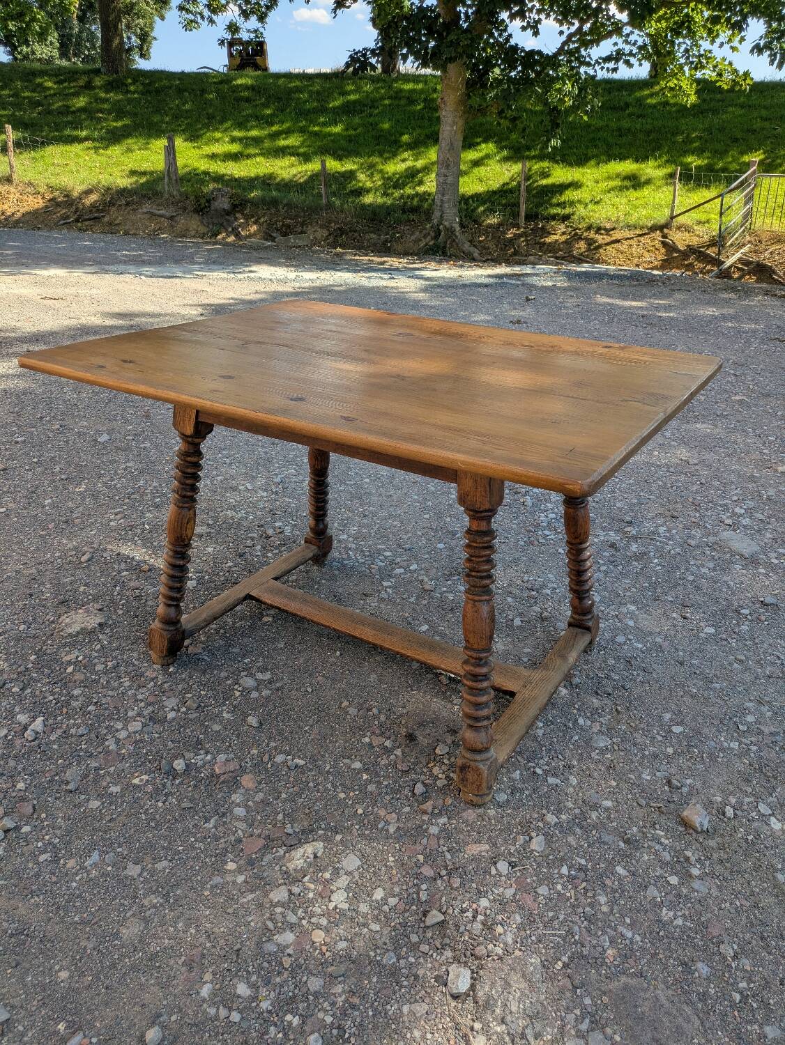 Table with turned legs