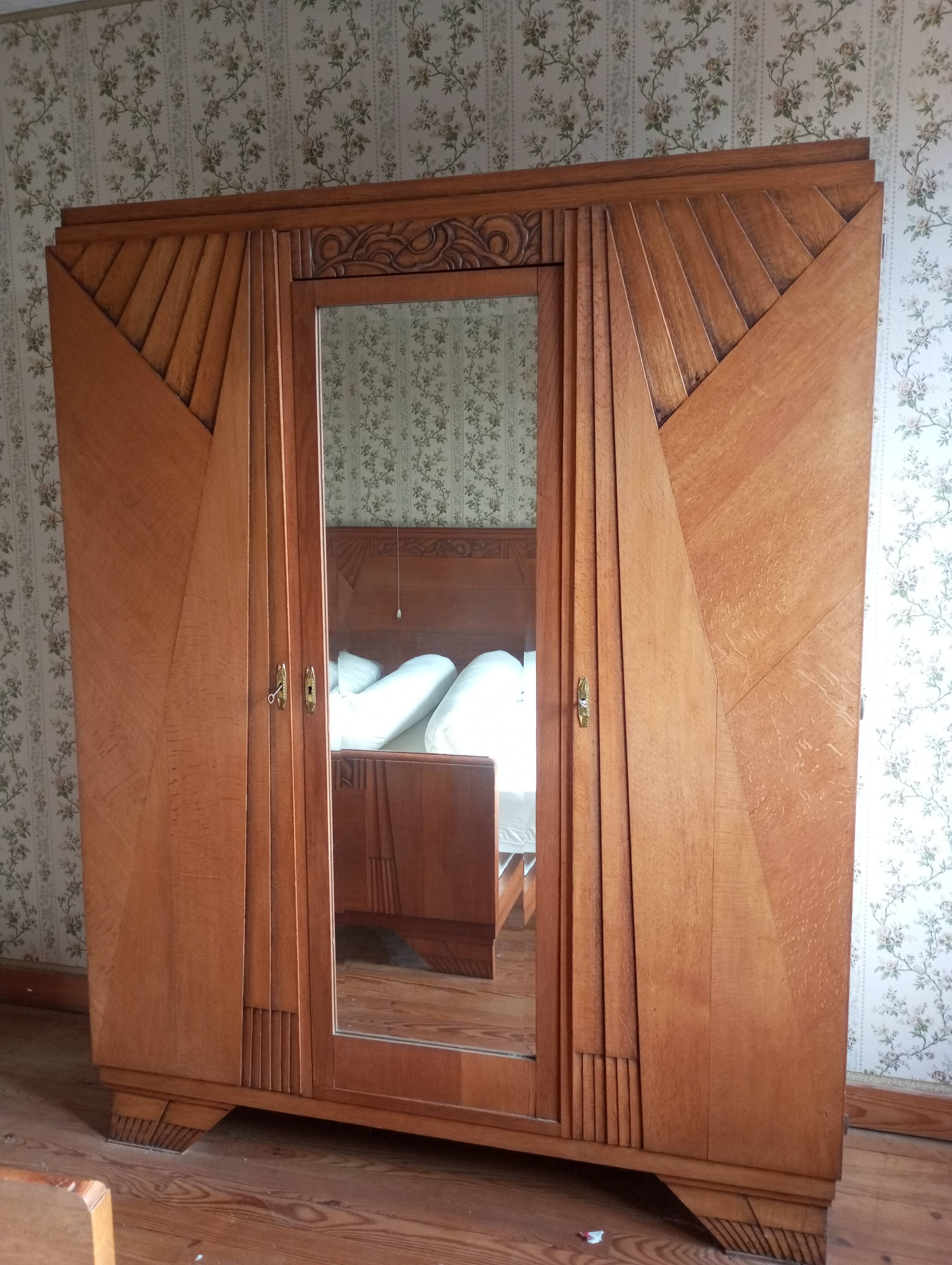 1940s wardrobe