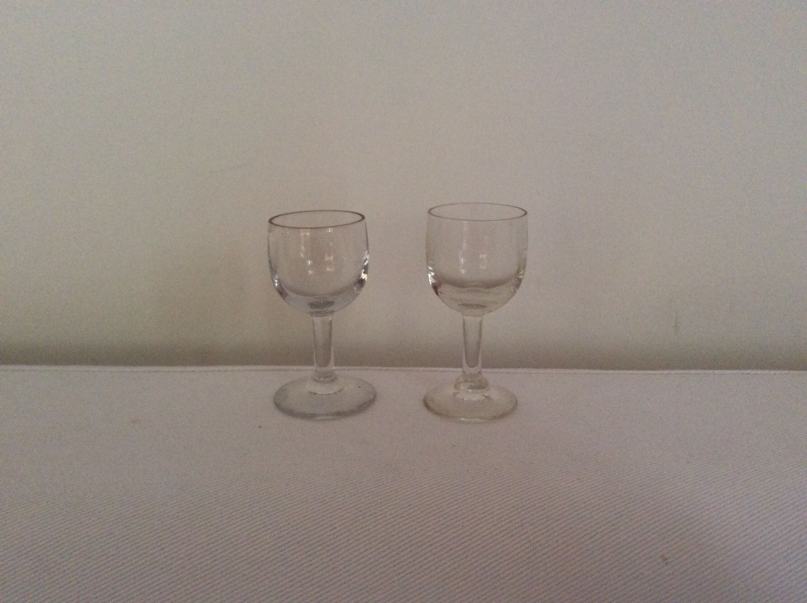 Lot of 6 glasses ex liquor assorted