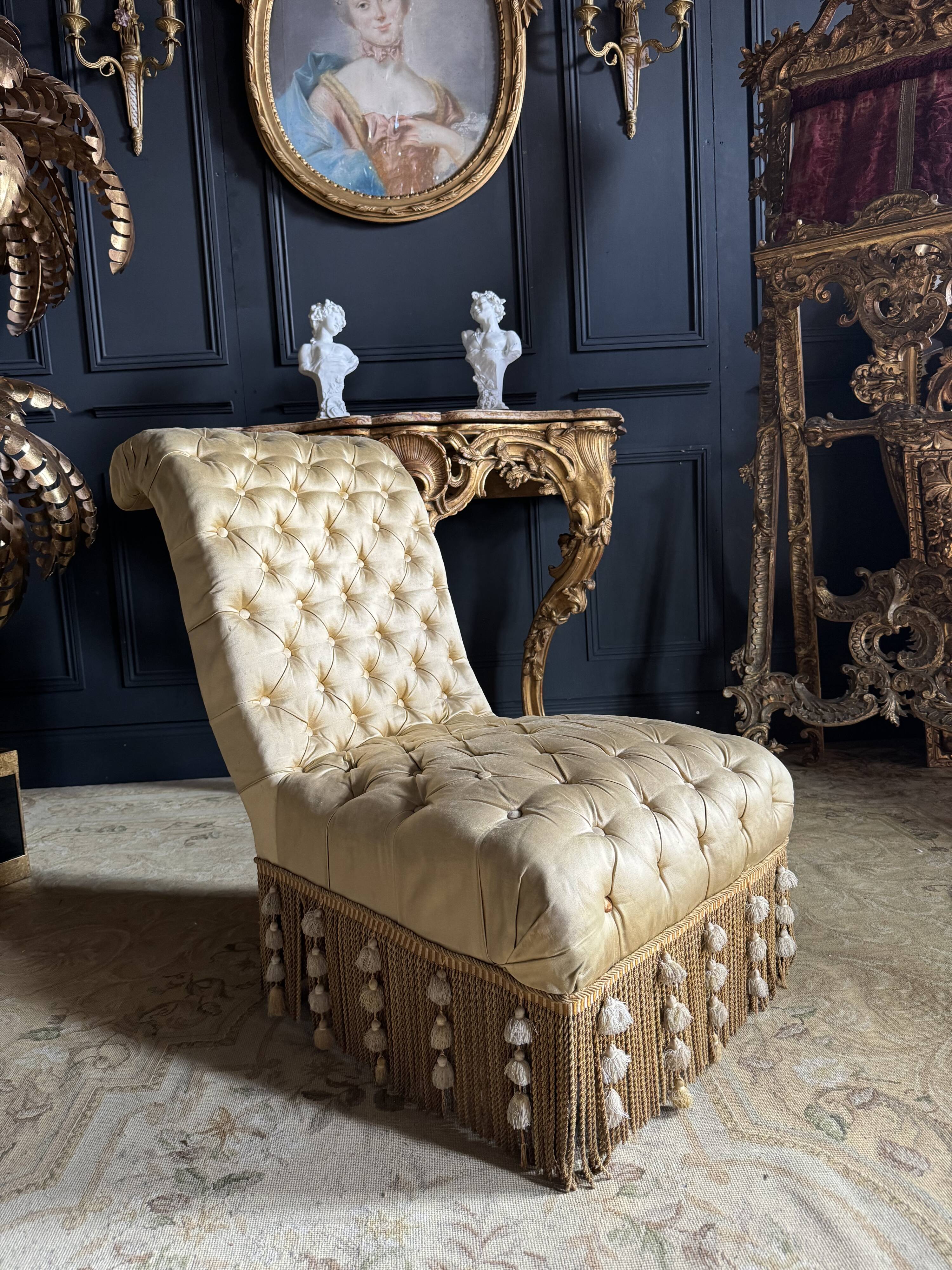 Napoleon III period armchair in yellow upholstered fabric - 19th century
