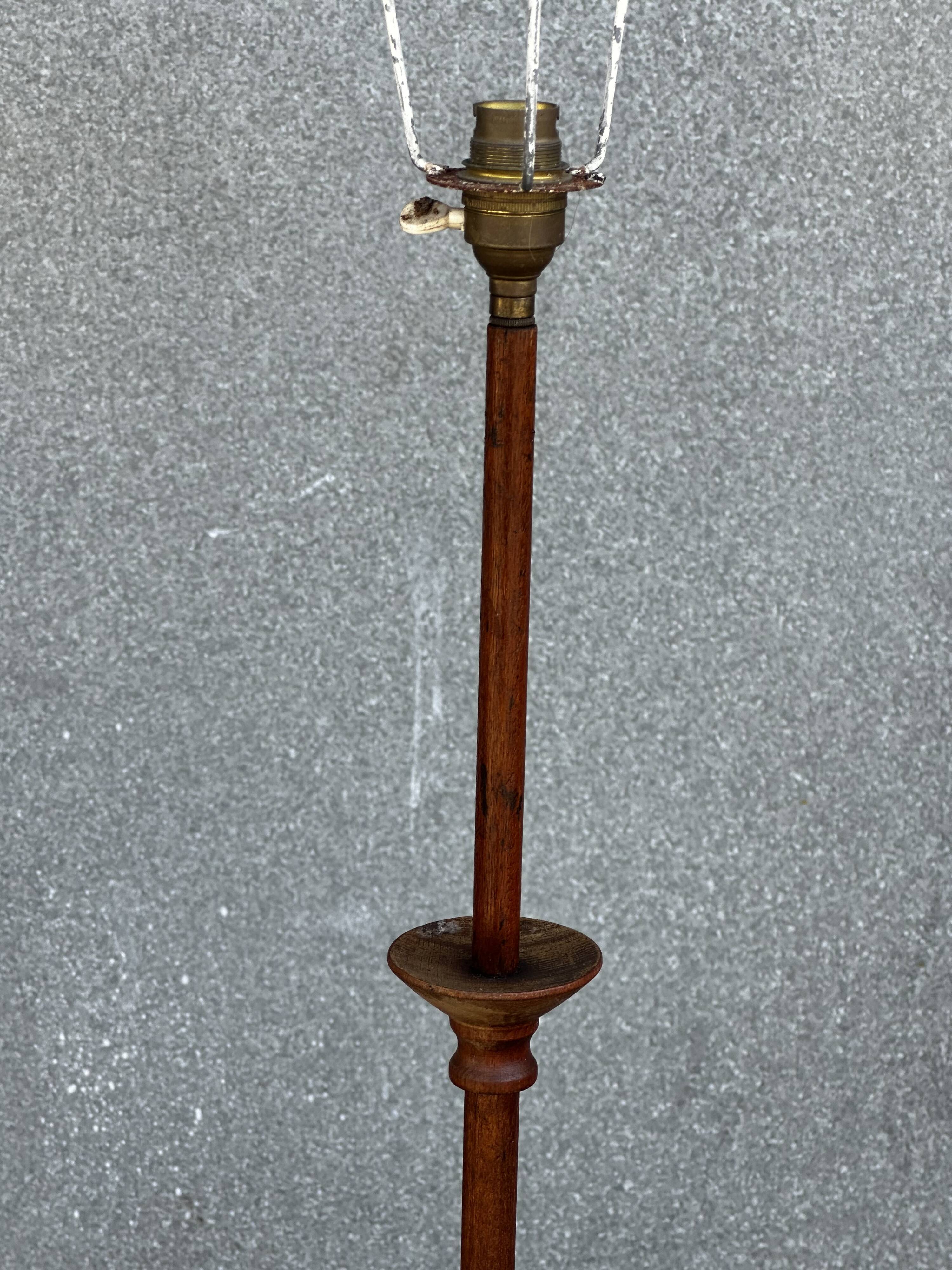 Turned wooden floor lamp from the 1950s.
