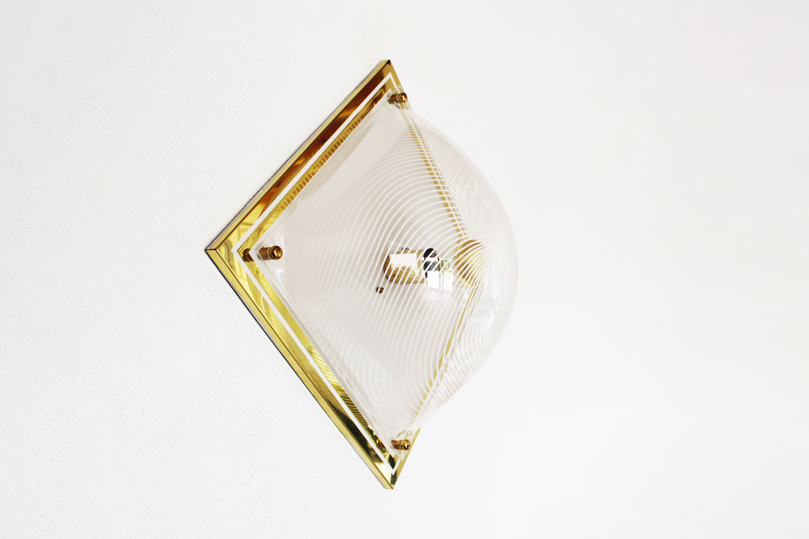 Plafonnier encastré en laiton vintage et lucite Allemagne des années 1970