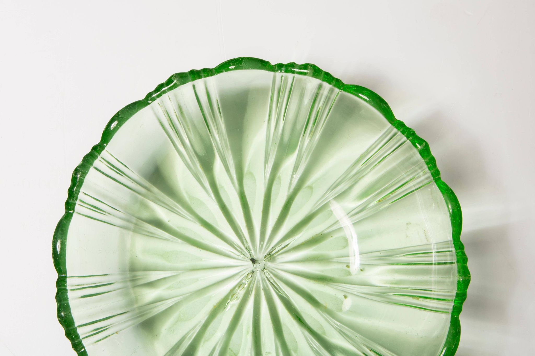 Vintage green decorative plate with flowers from the mid-century, Italy, 1960s.