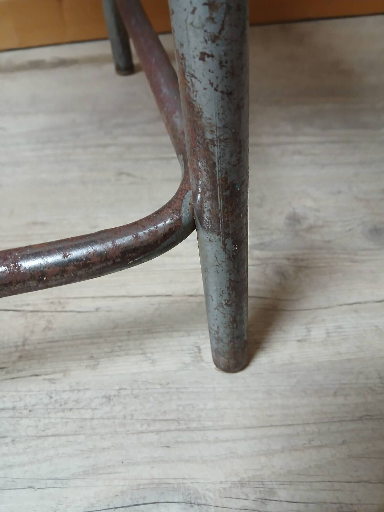 Tabouret industriel