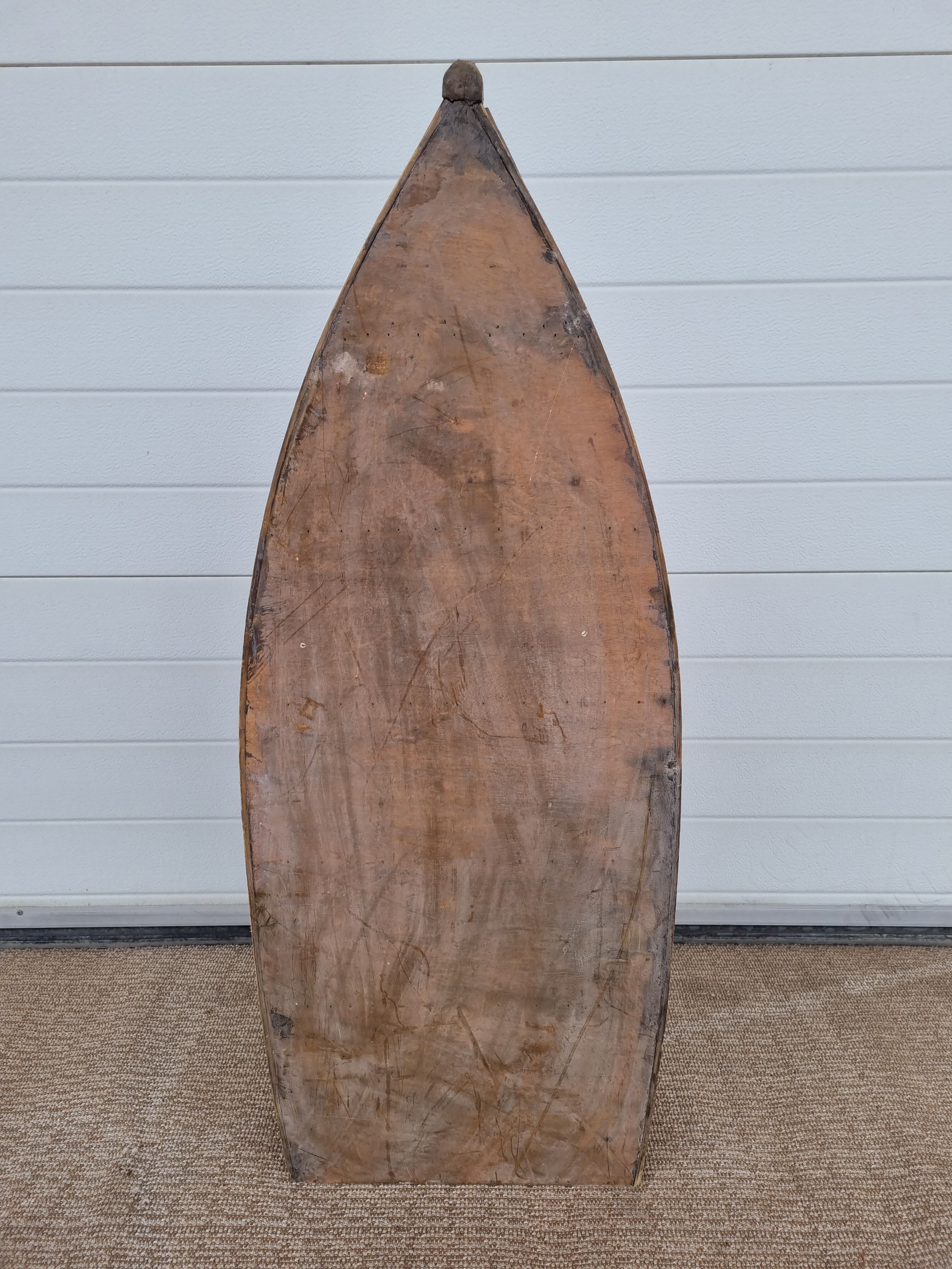 Barque-shaped wall shelf 40s