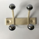 Wall coat rack