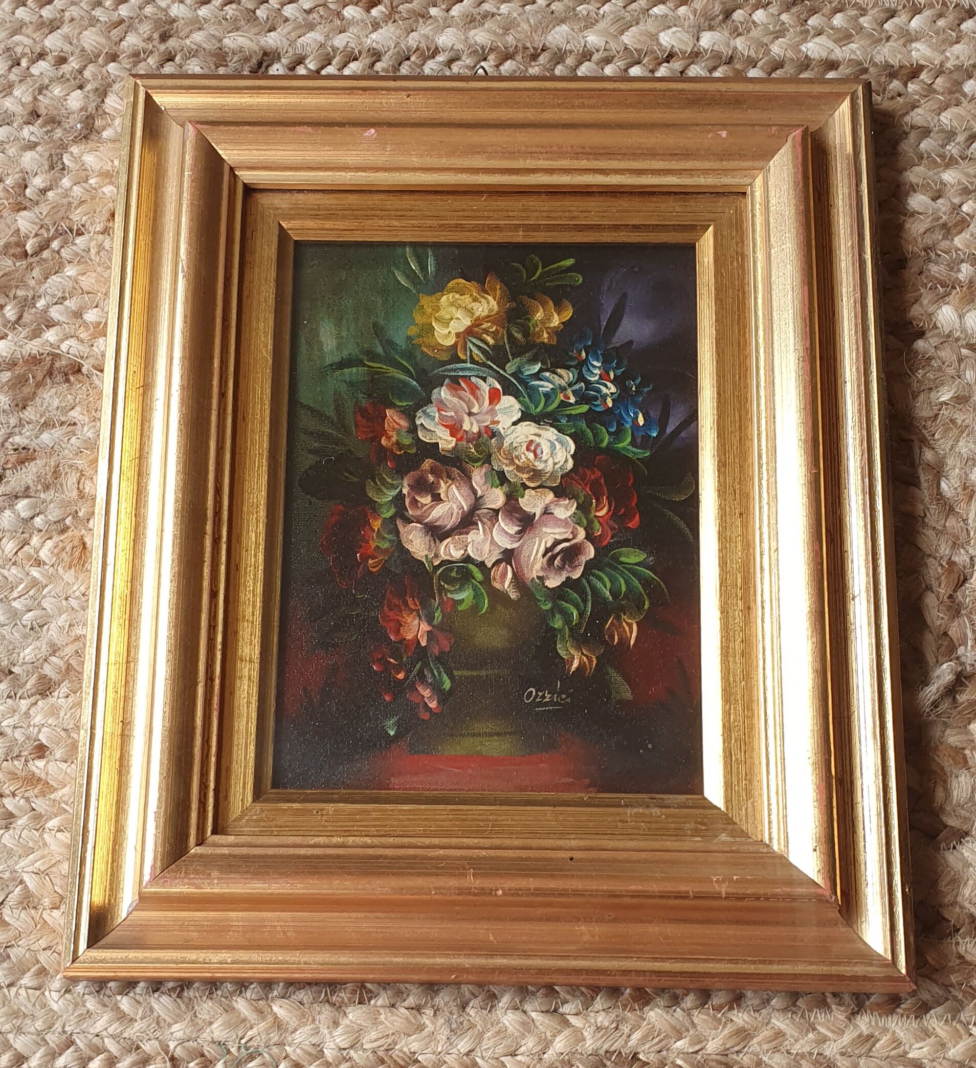 Table bouquet of flowers