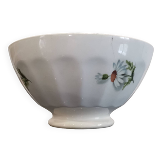 Old faceted bowl with daisy flower pattern