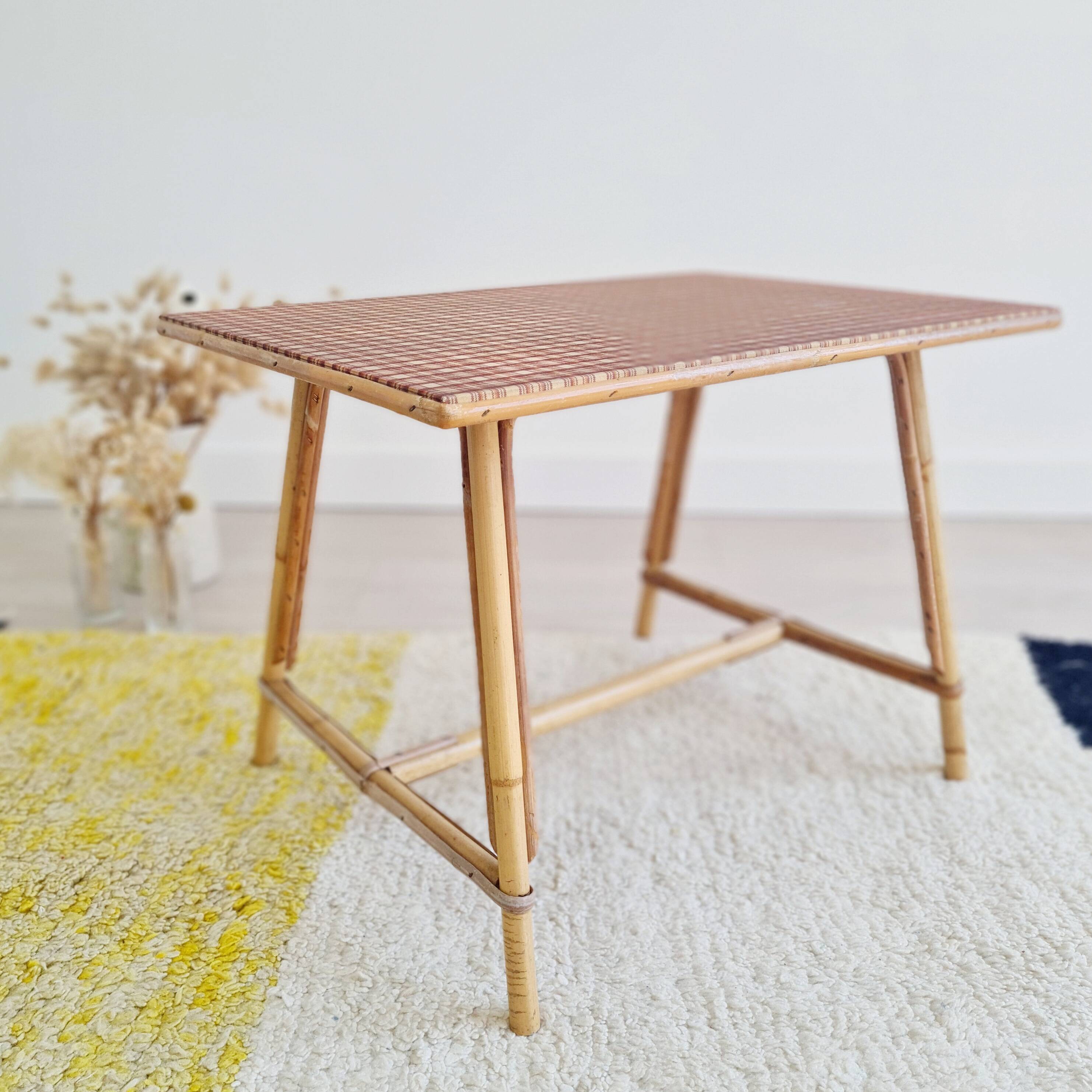Rattan coffee table with tartan top