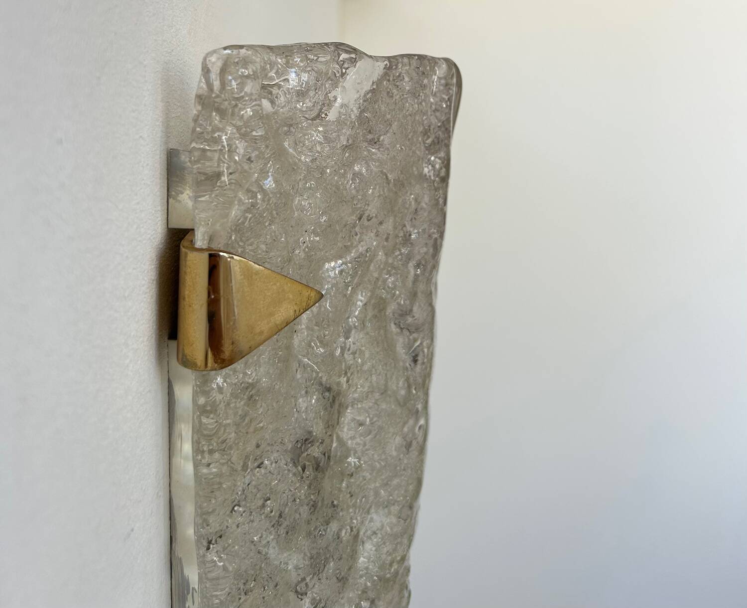Vintage Hillebrand wall lamp, brass and Murano glass, Germany 1960s