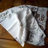 Old linen macramé embroidered table runner
