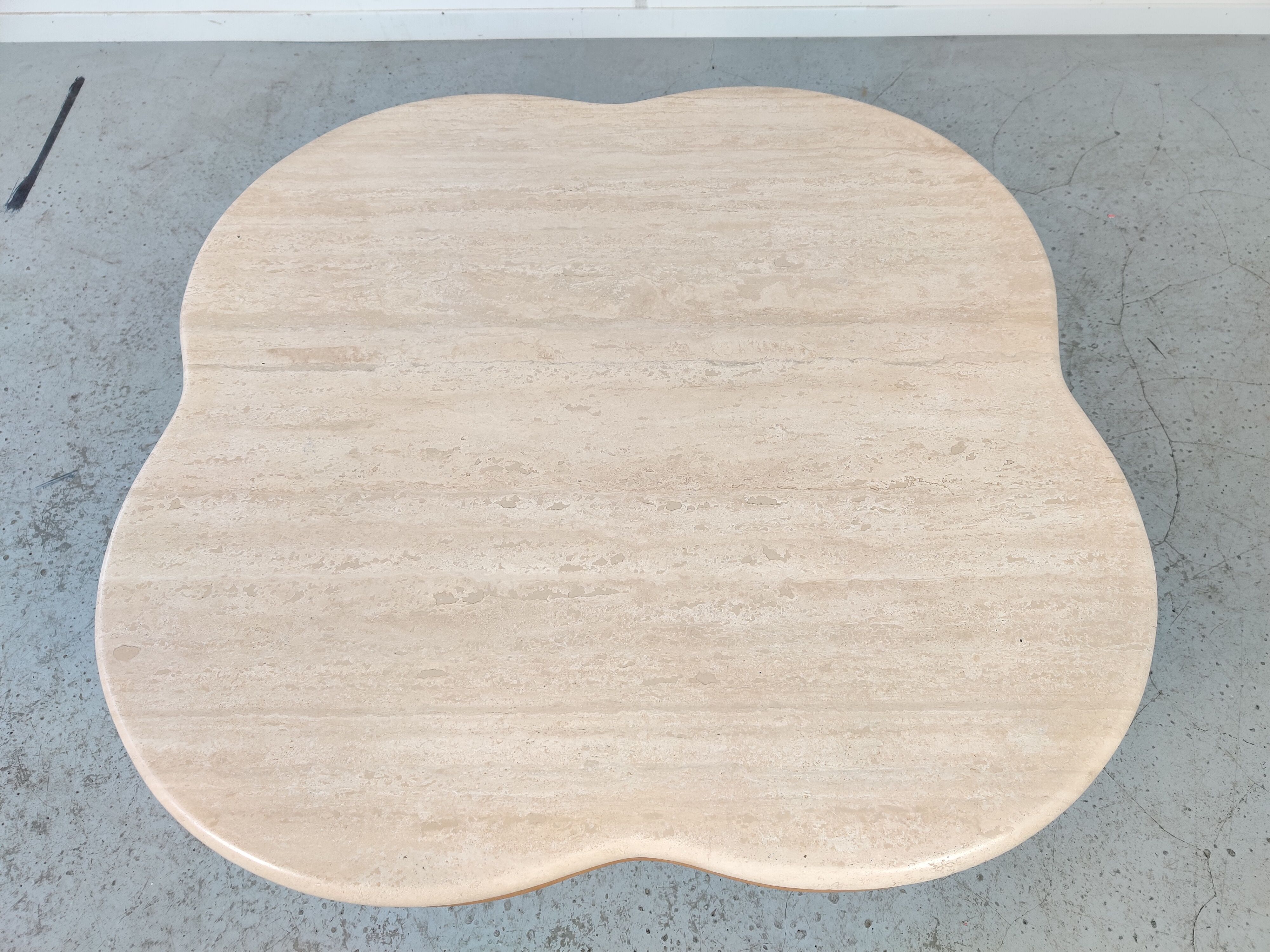 Vintage "cloud" coffee table in travertine, 80s