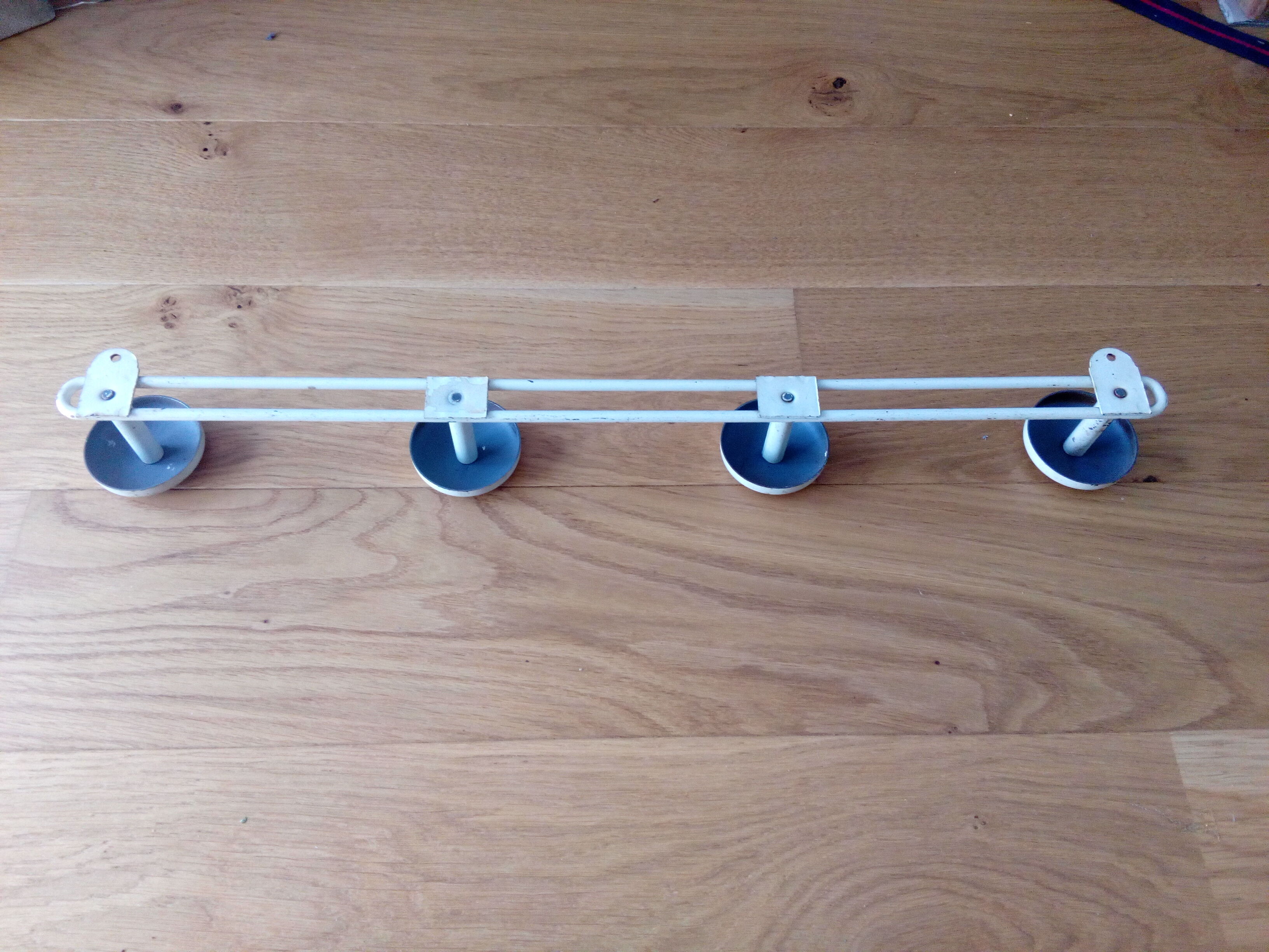 Vintage patère wall coat door